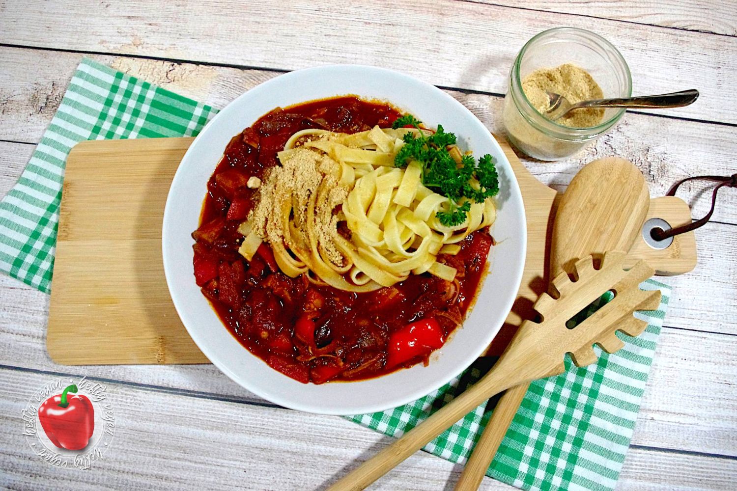 Deftiges ungarisches Gulasch - HeftigVegan