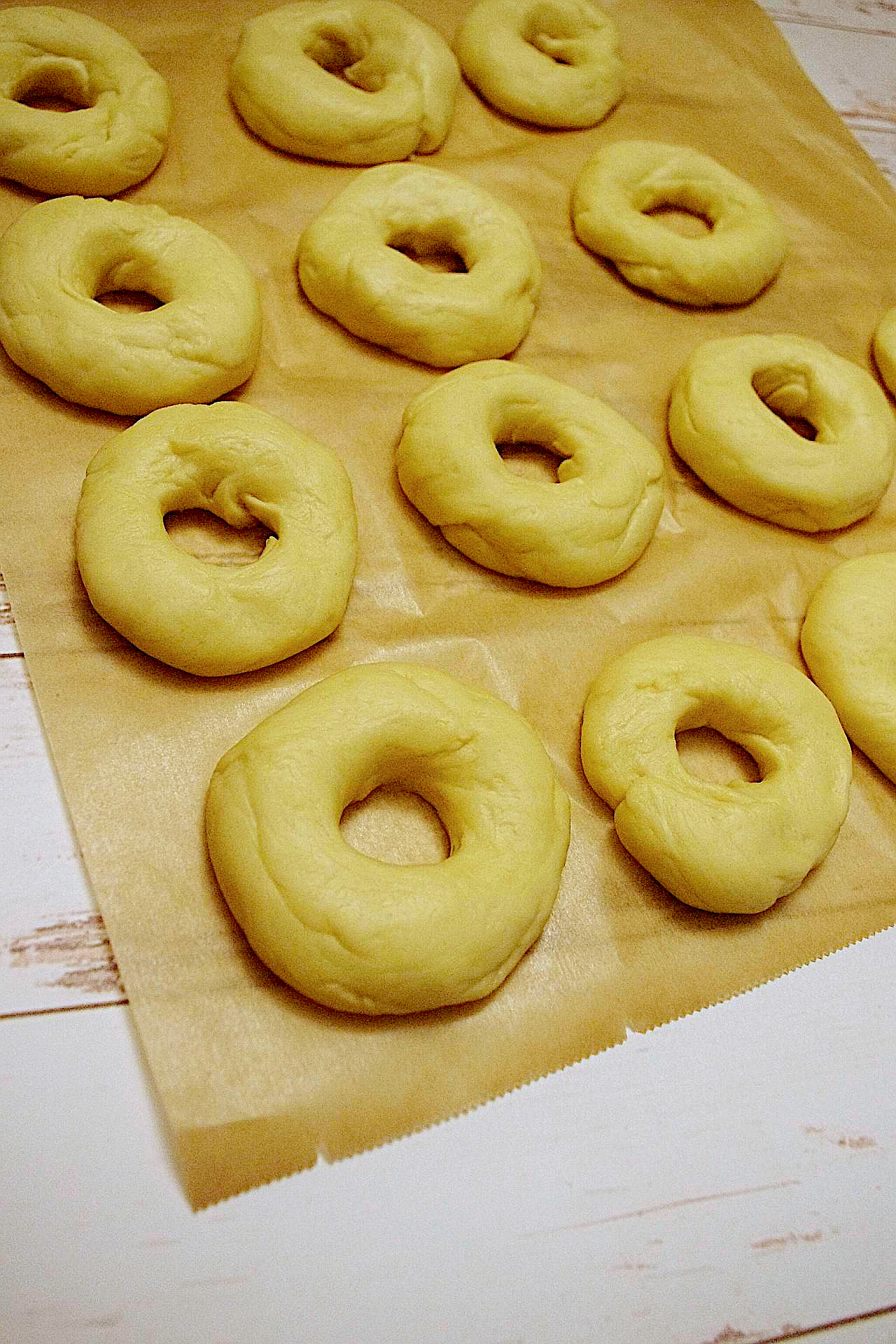Zubereitung bunter Donuts (vegan)