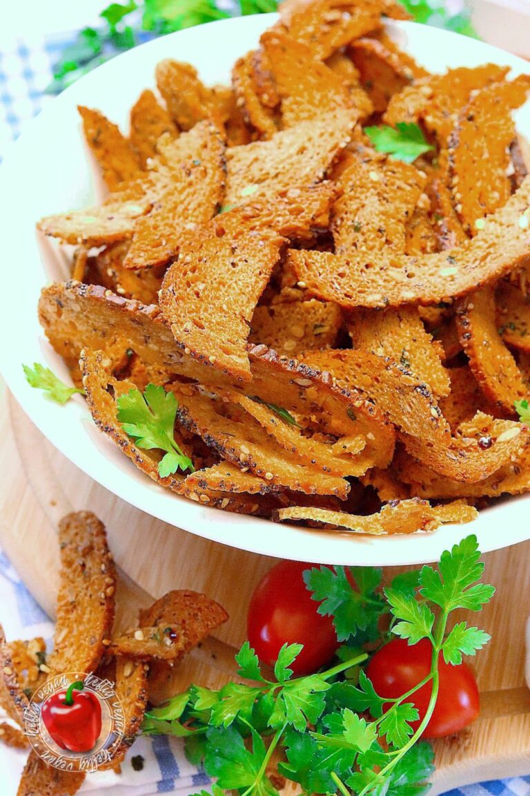 Brotchips mit Knoblauch - HeftigVegan Brotchips mit Knoblauch - HeftigVegan