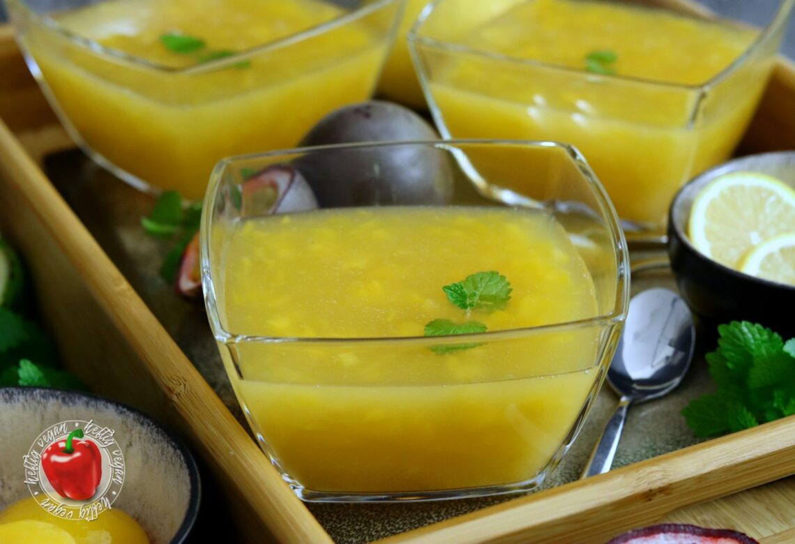 Erfrischende Pfirsich-Maracuja-Kaltschale für den Sommer - HeftigVegan