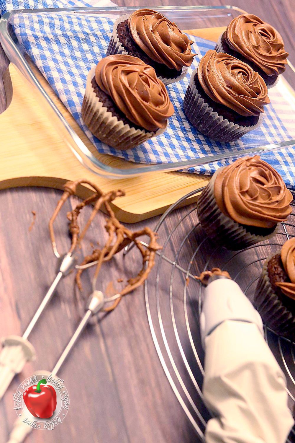 Schoko-Rum-Cupcakes - HeftigVegan