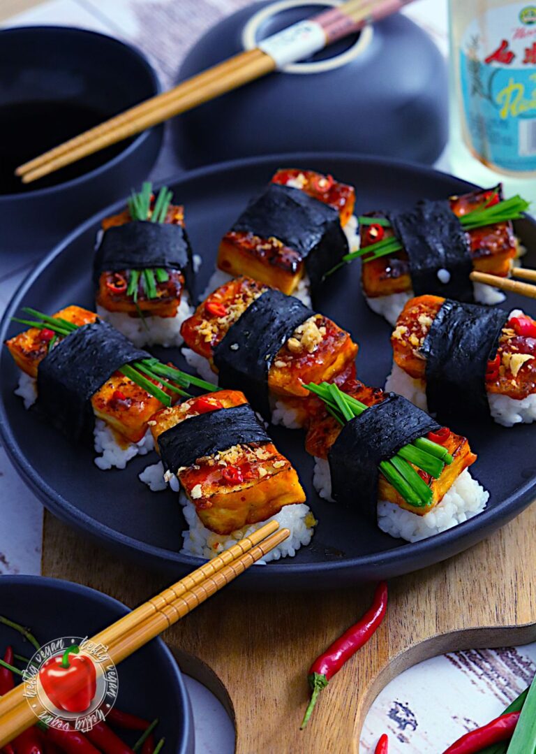 Süß-scharfe Tofu-Nigiri - HeftigVegan