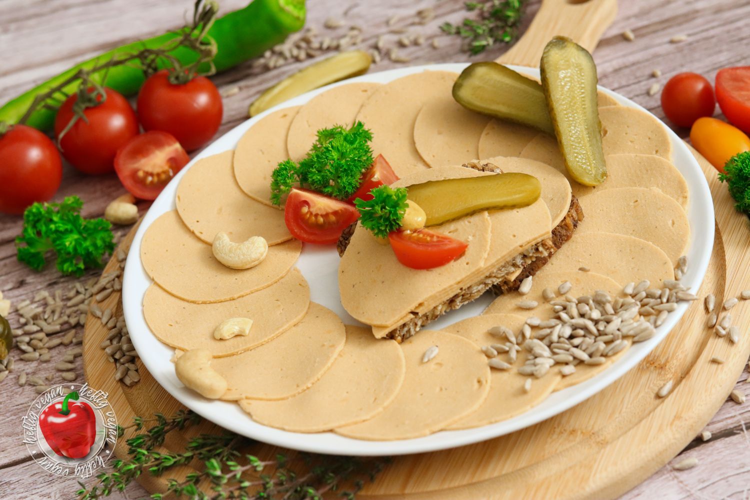 Vegane Lyoner (Aufschnitt nach Art einer Lyoner) - HeftigVegan