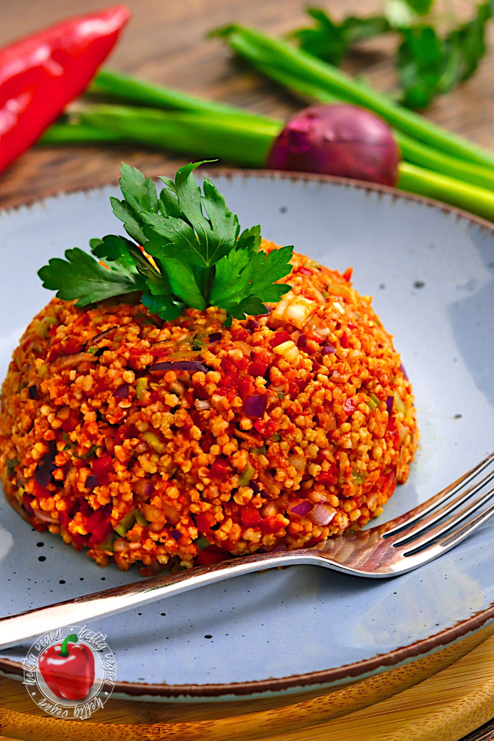 Würziger Hirsesalat mit Paprika - HeftigVegan