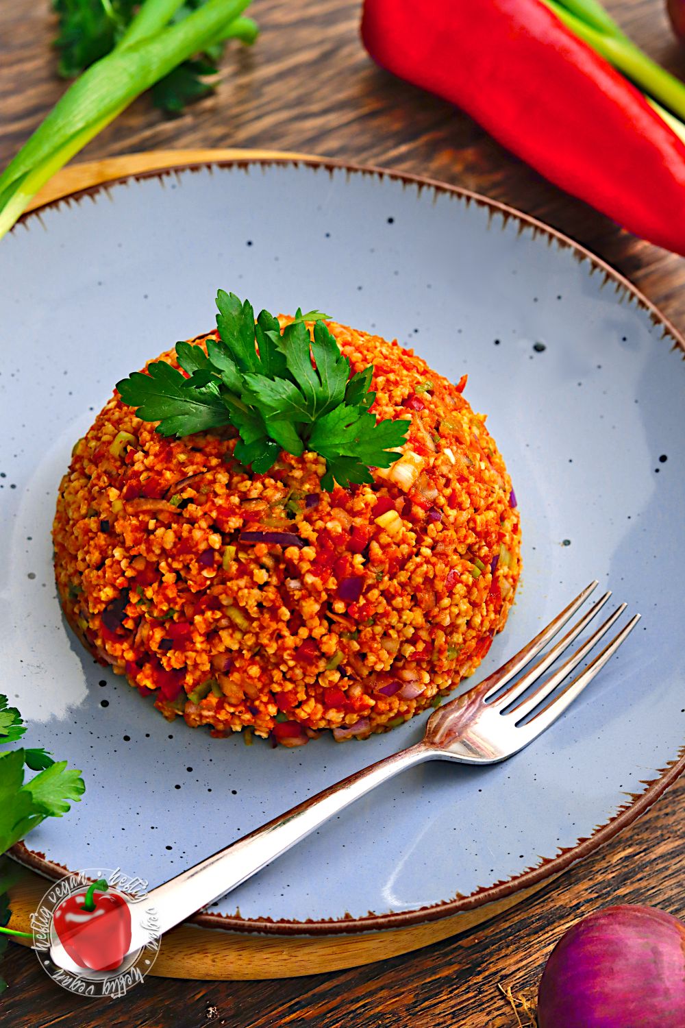 Würziger Hirsesalat mit Paprika - HeftigVegan