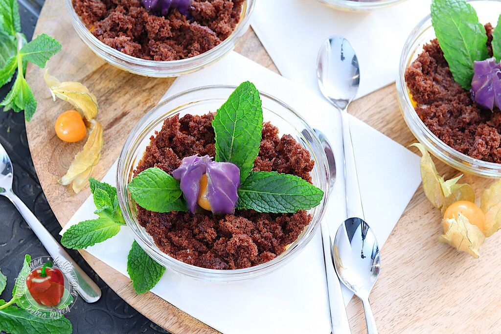 Krokusse im Glas, von Oben